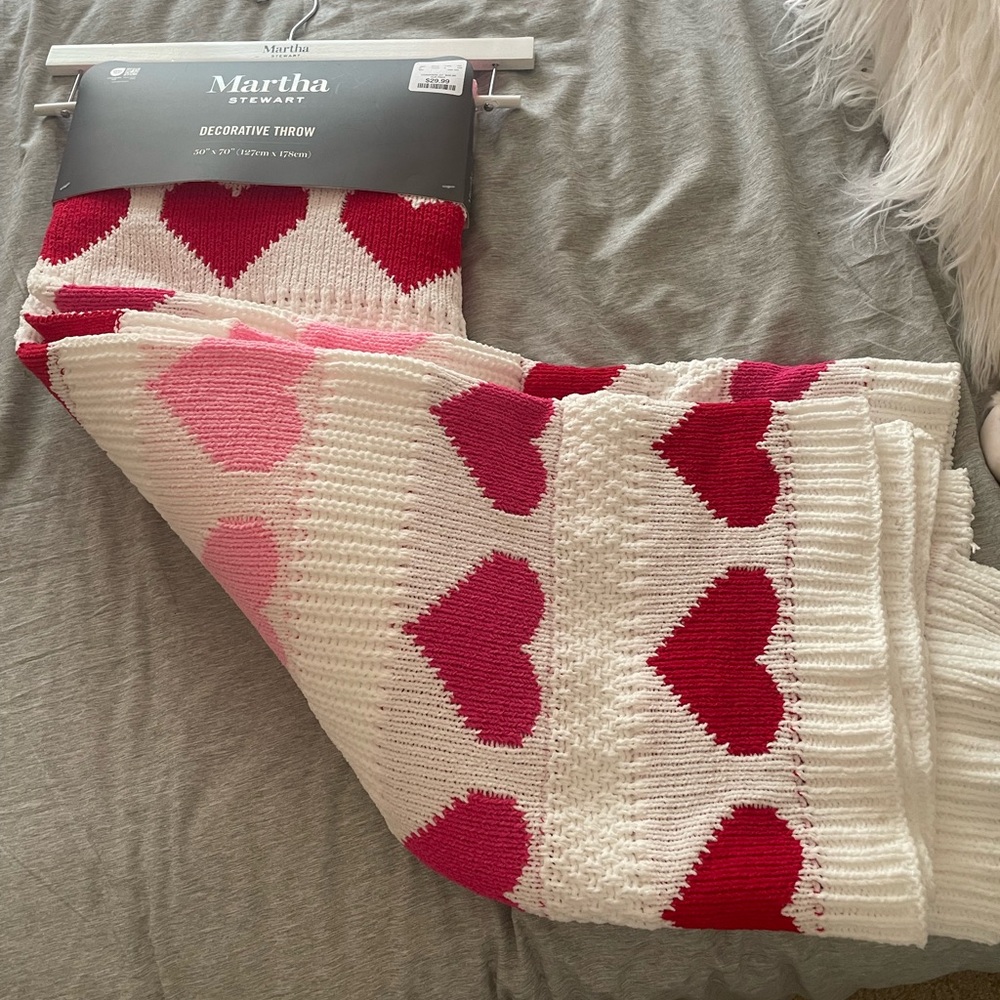 Martha Stewart Red and Pink Decorative Throw - Picture 4 of 5